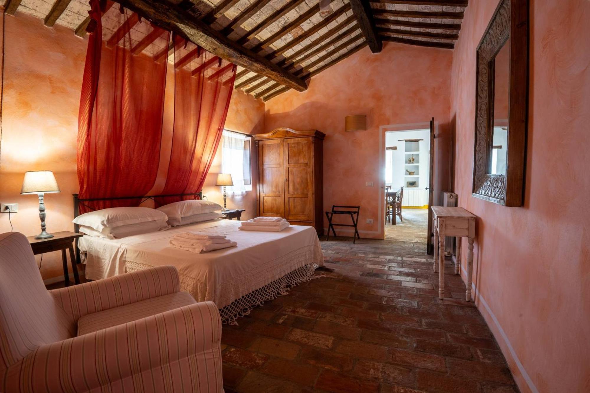 Bed and Breakfast Castello Valenzino Antognola Экстерьер фото