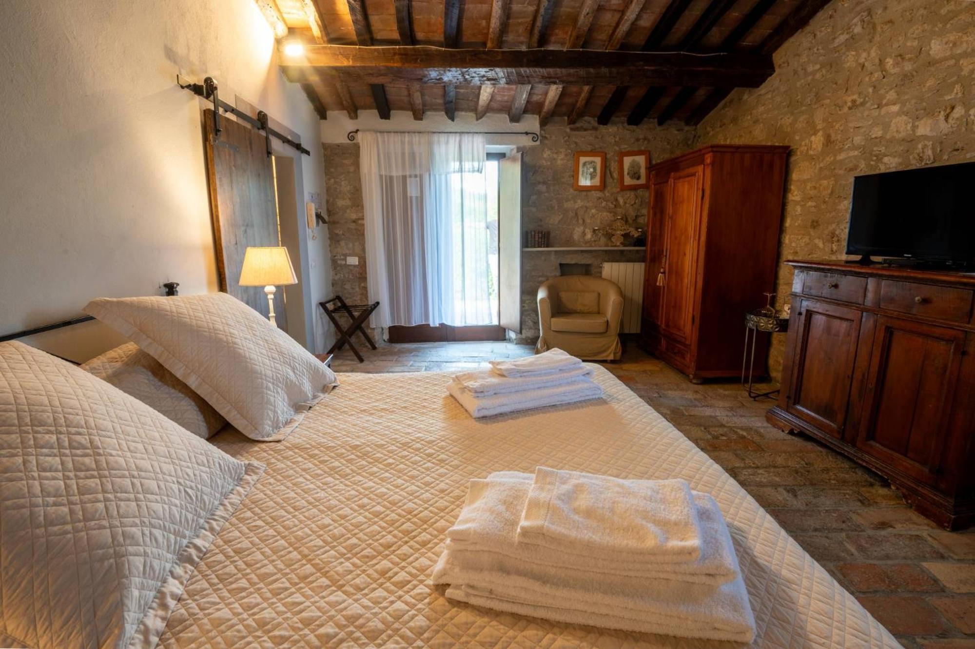 Bed and Breakfast Castello Valenzino Antognola Экстерьер фото