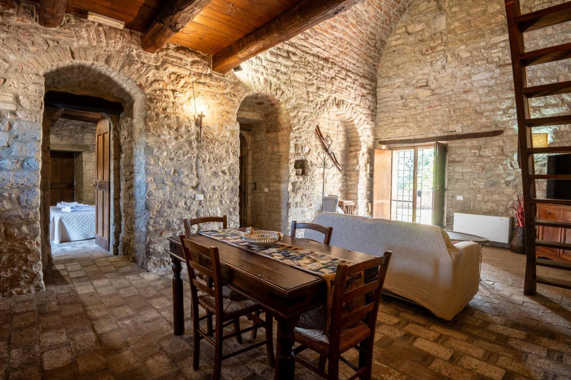 Bed and Breakfast Castello Valenzino Antognola Экстерьер фото