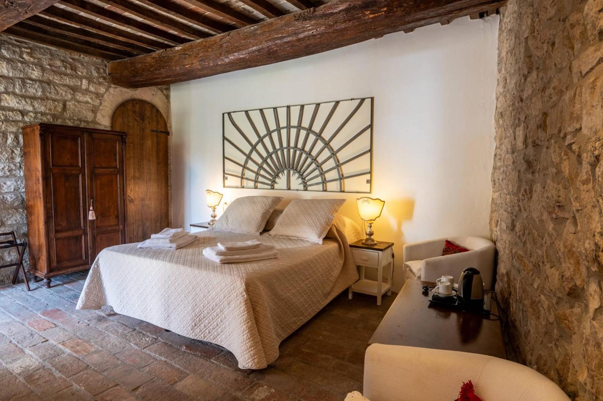 Bed and Breakfast Castello Valenzino Antognola Экстерьер фото